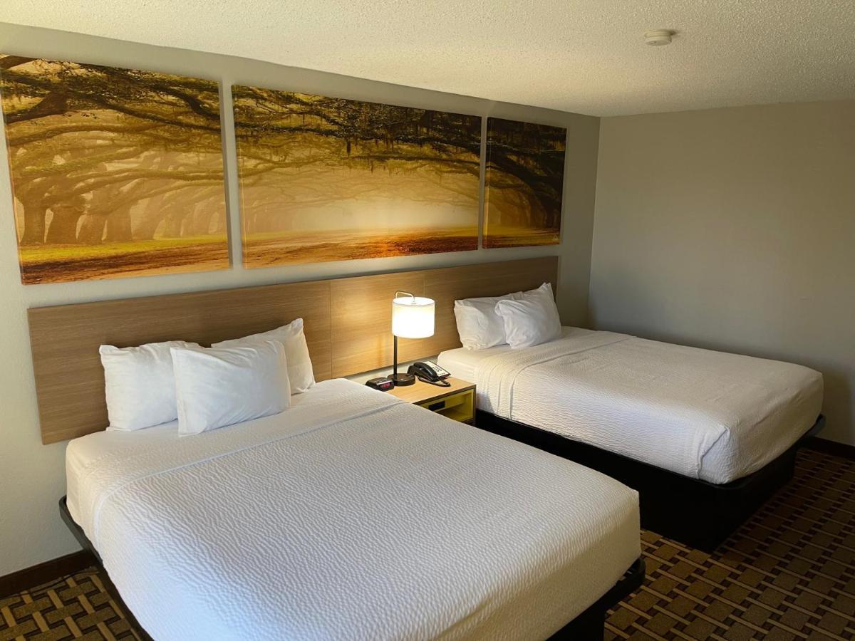 Days Inn By Wyndham Fayetteville-South/I-95 Exit 49 Екстериор снимка